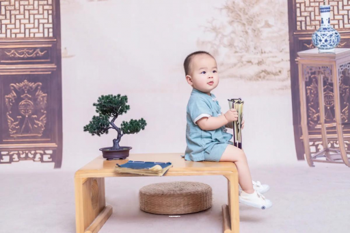 香港孕妇肚子上的黑线